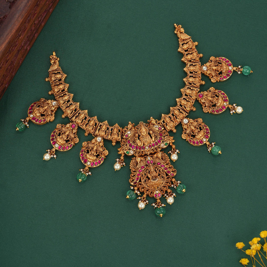 Kiara 3D Spl Short Necklace