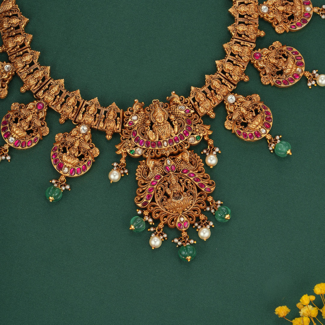 Kiara 3D Spl Short Necklace