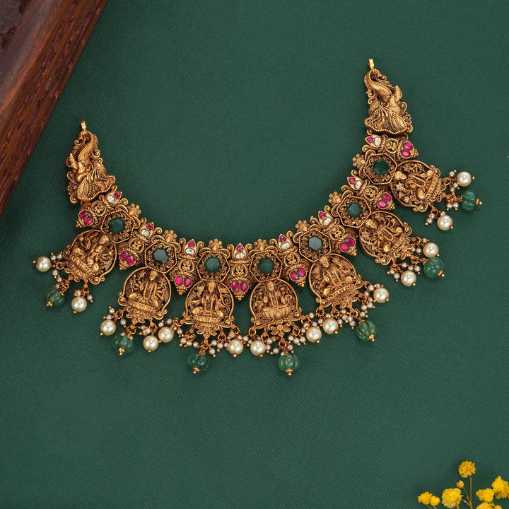 Nia 3D Spl Short Necklace