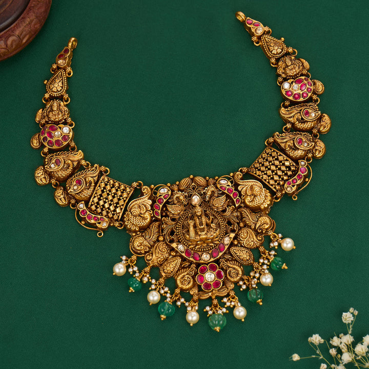 Gorgeous Nagas Short Necklace