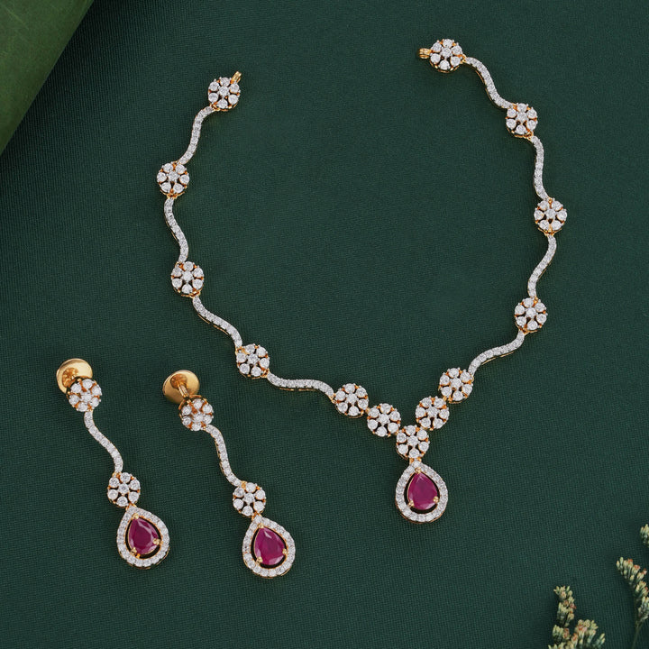Arivana Short Necklace Set