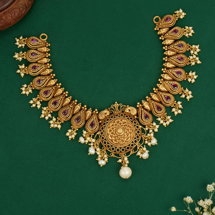 Admira Short Necklace