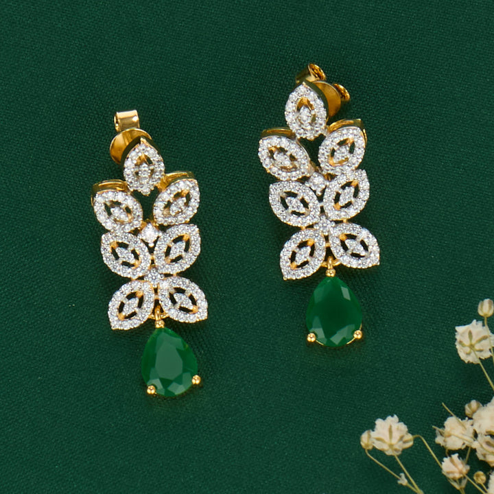 Dazzling Short Necklace Set