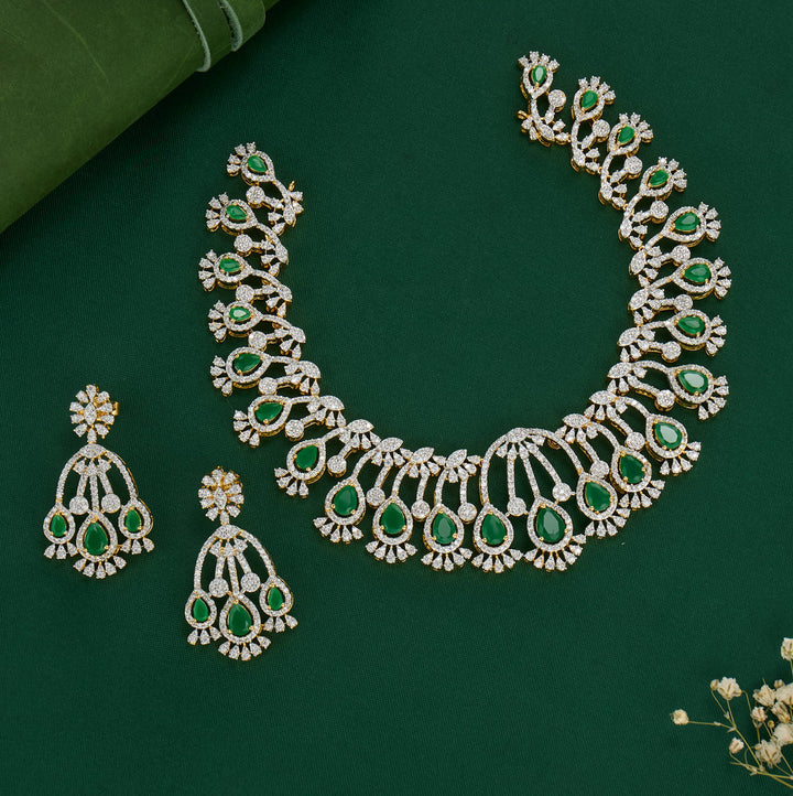 Grandeur Short Necklace Set