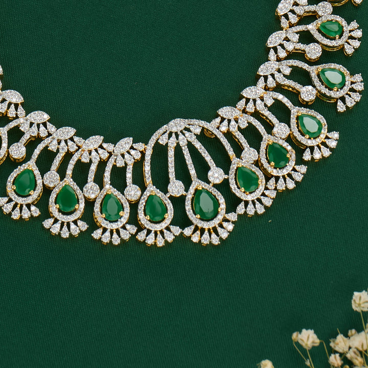 Grandeur Short Necklace Set