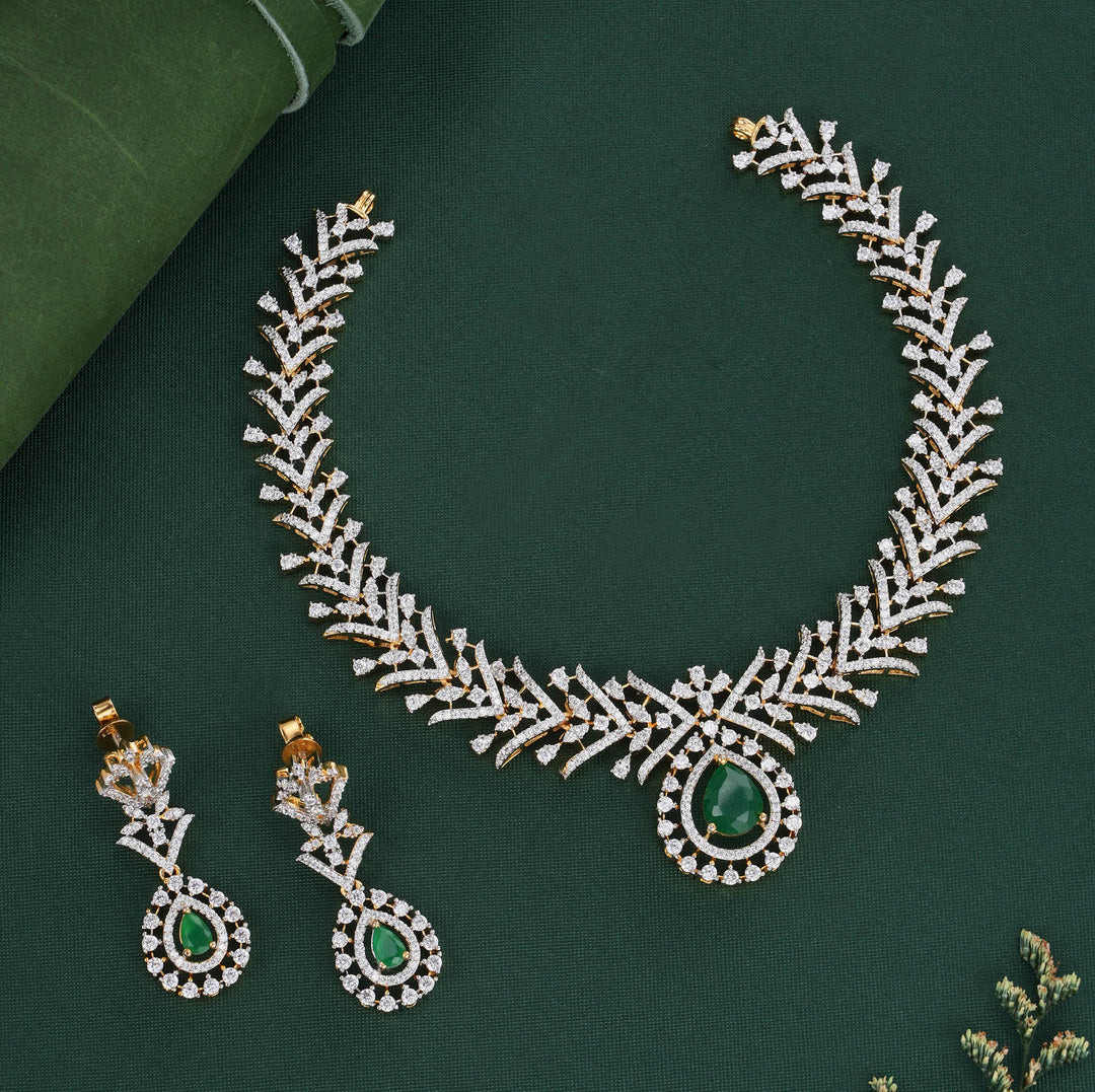 Anavikha Short Necklace Set