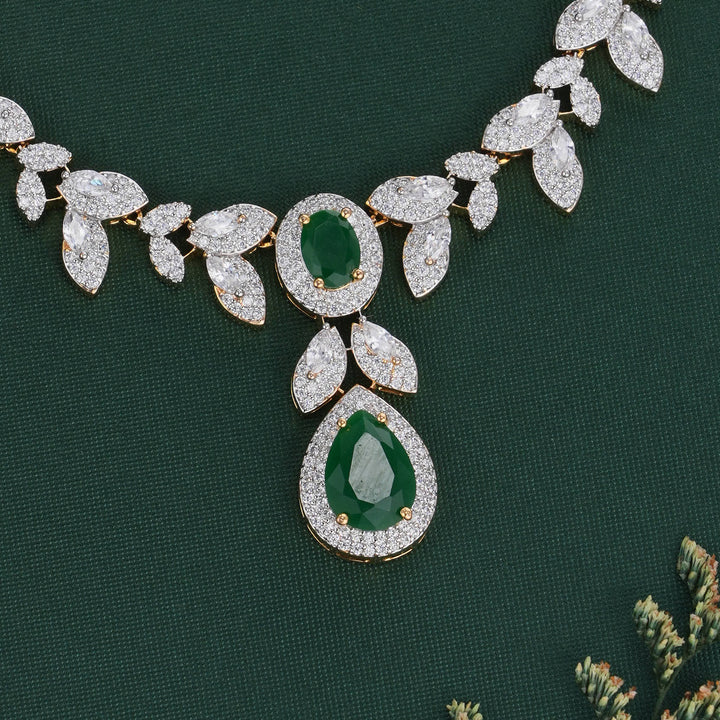 Kavisha Short Necklace Set
