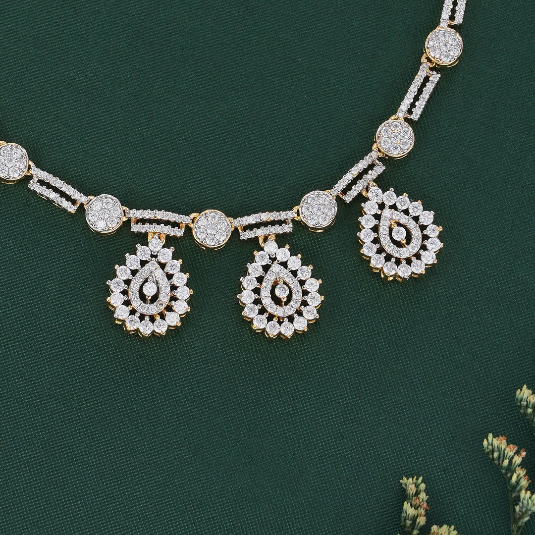 Yashasvi Short Necklace Set