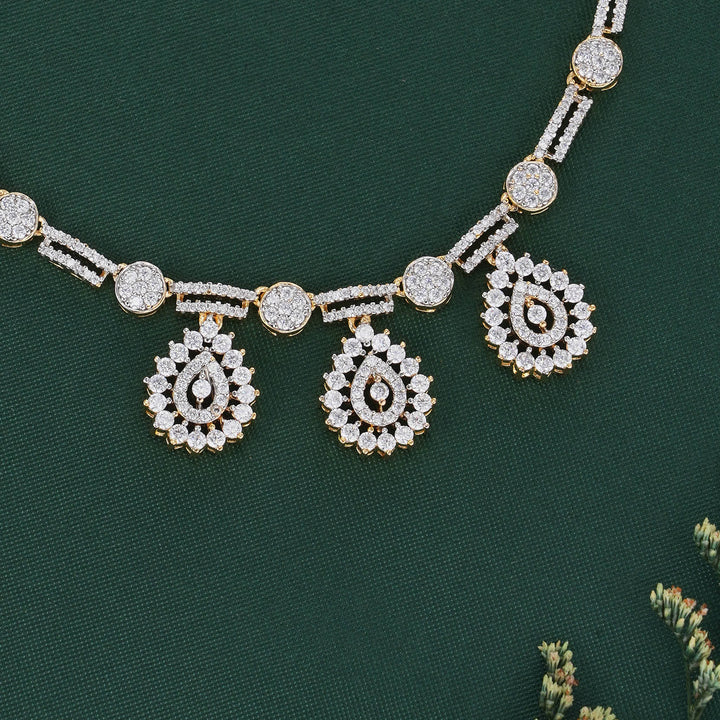Yashasvi Short Necklace Set