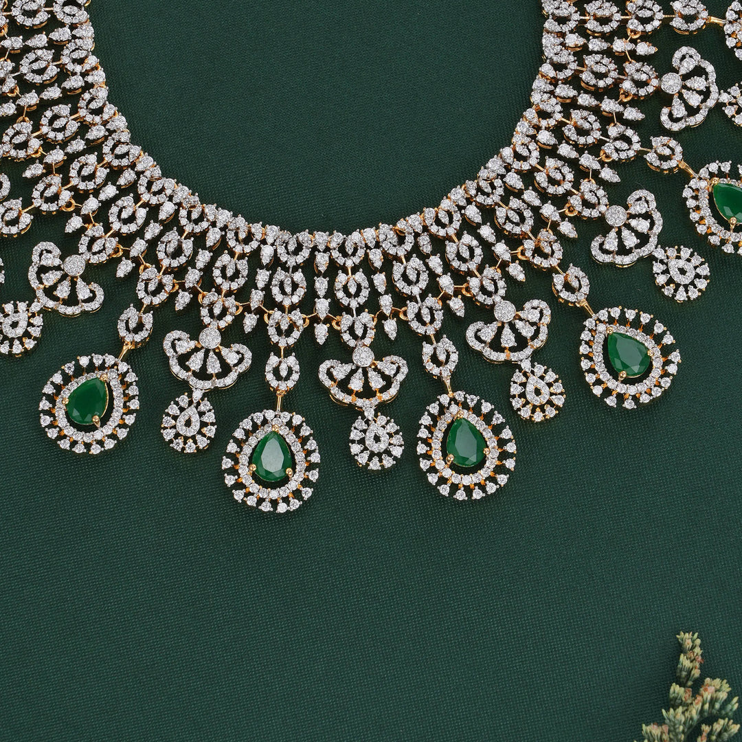 Inaisha Short Necklace Set