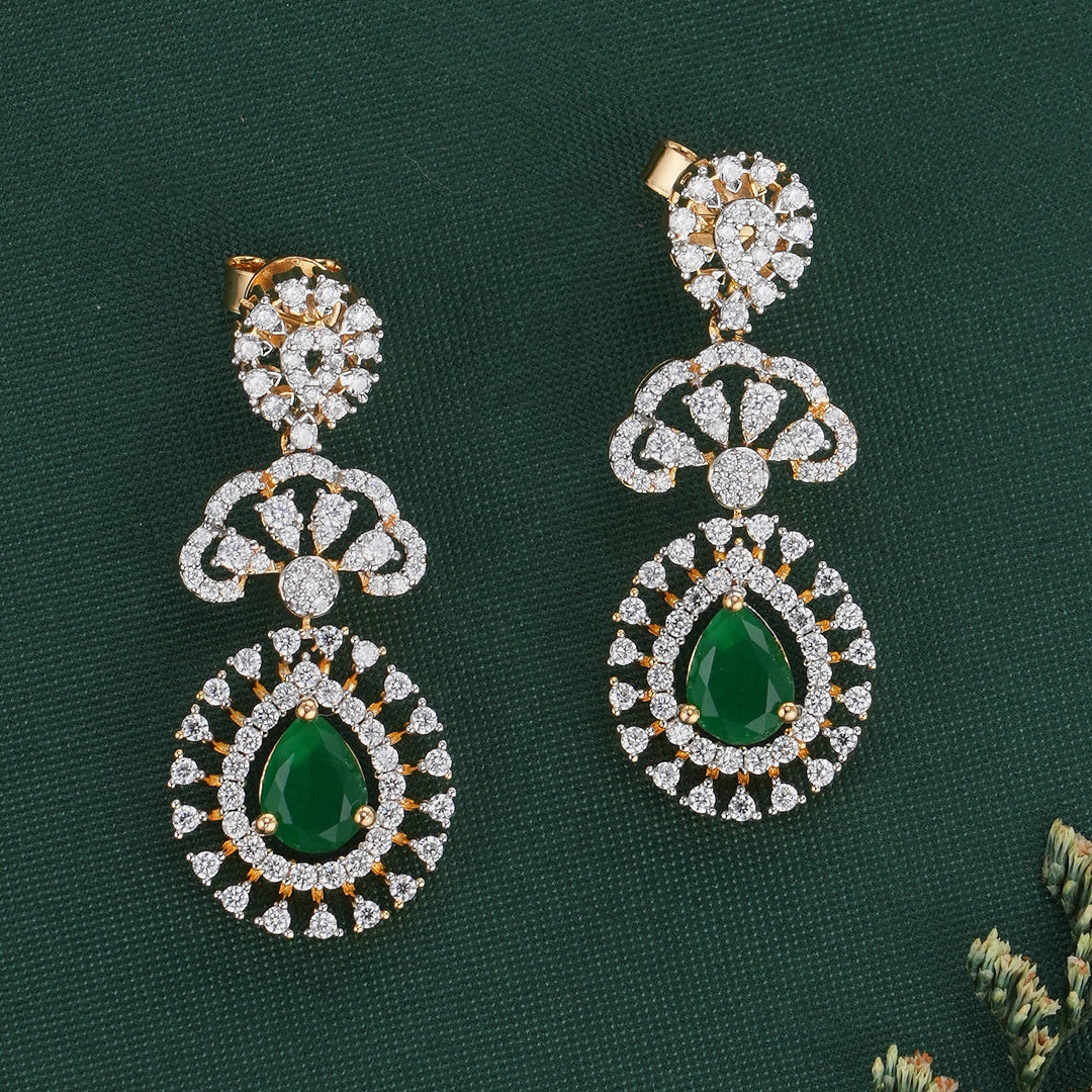 Inaisha Short Necklace Set