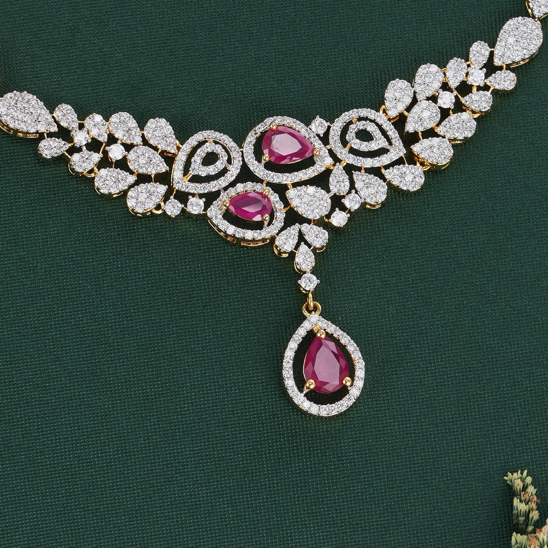 Dhiyaana Short Necklace Set