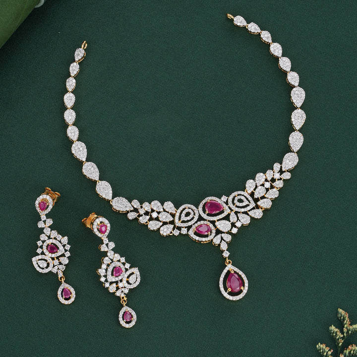 Dhiyaana Short Necklace Set