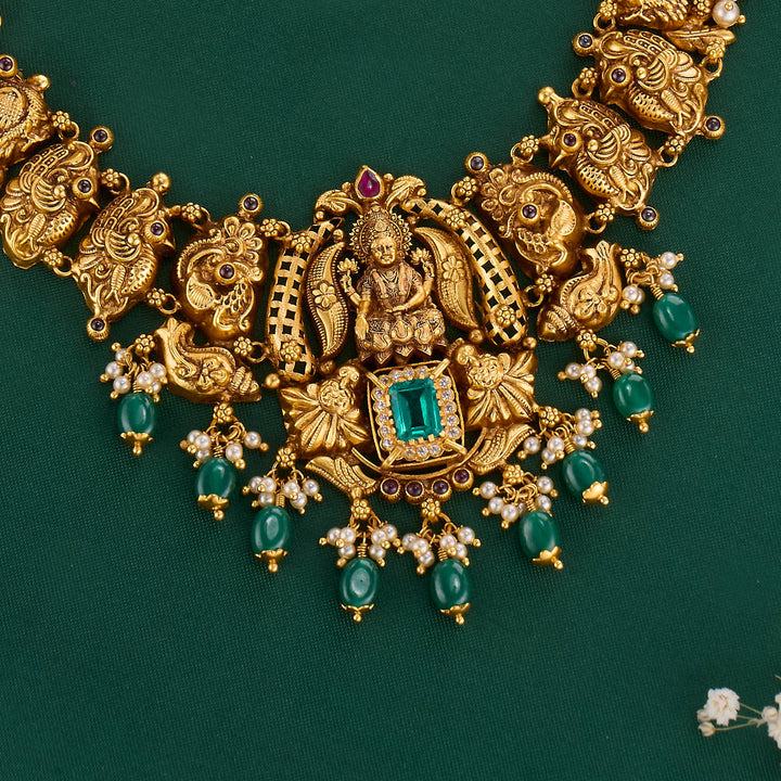 Anvesha Nagas Short Necklace