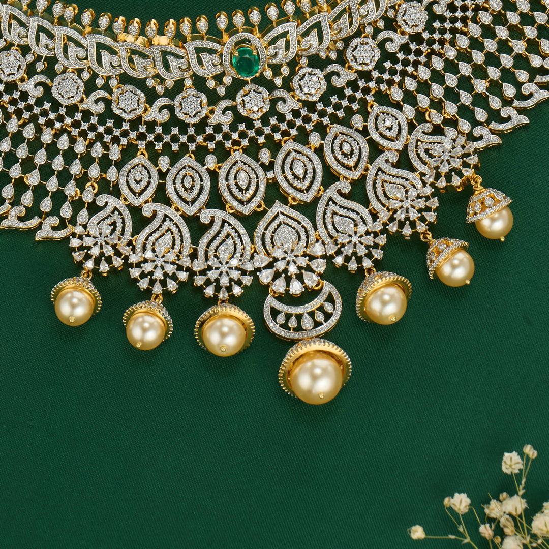 Dainty Avikam Choker