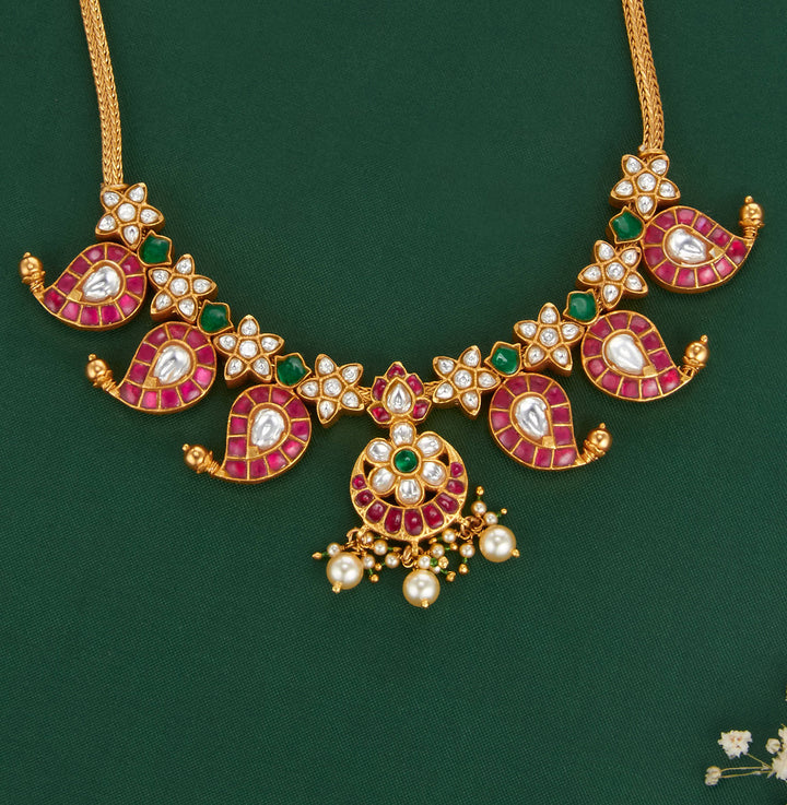 Jashvitha Reversible Short Necklace