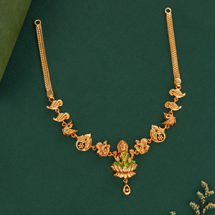 Elegant 3D Spl Short Necklace