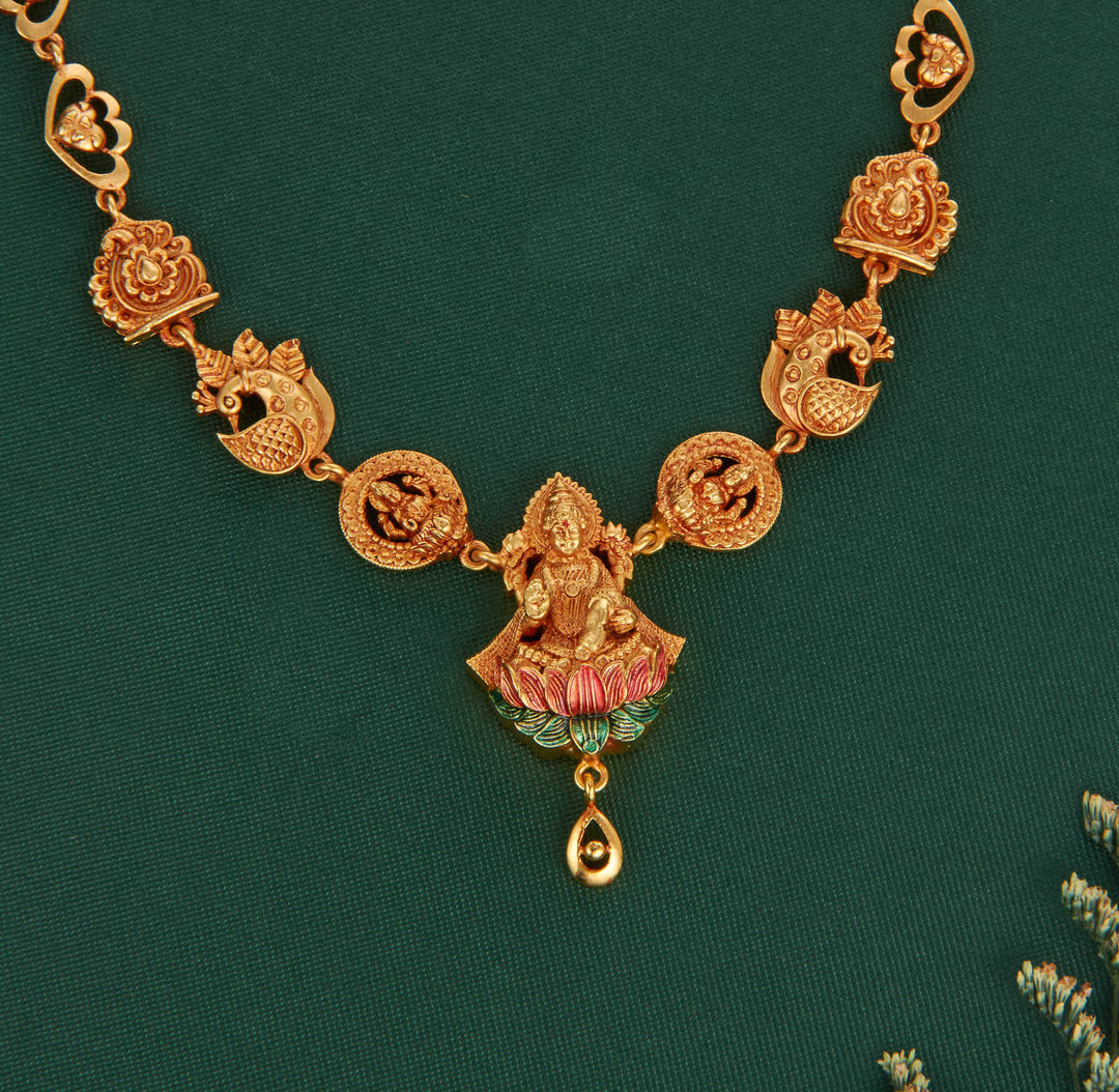 Amazing 3D Spl Short Necklace