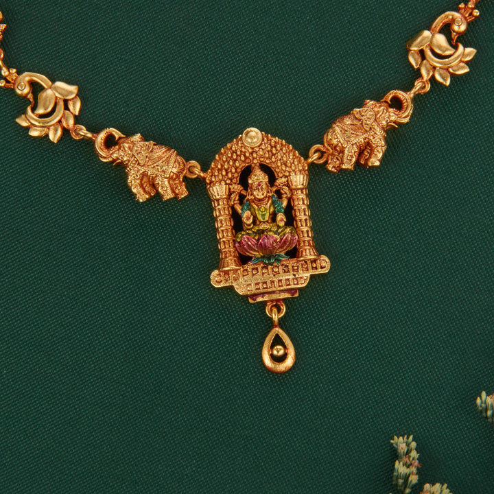 Krithika 3D Spl Short Necklace