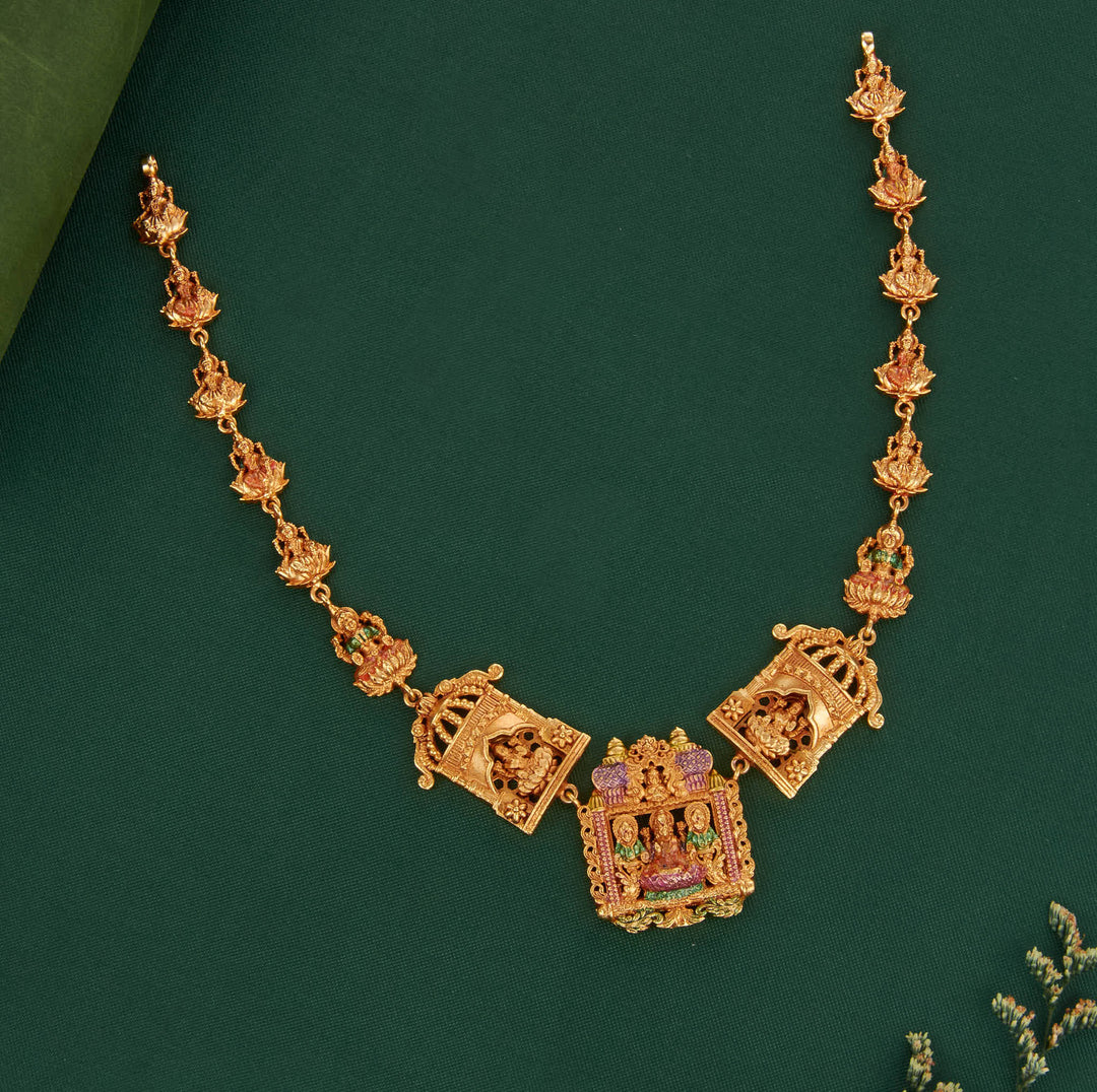Lehana 3D Spl Short Necklace