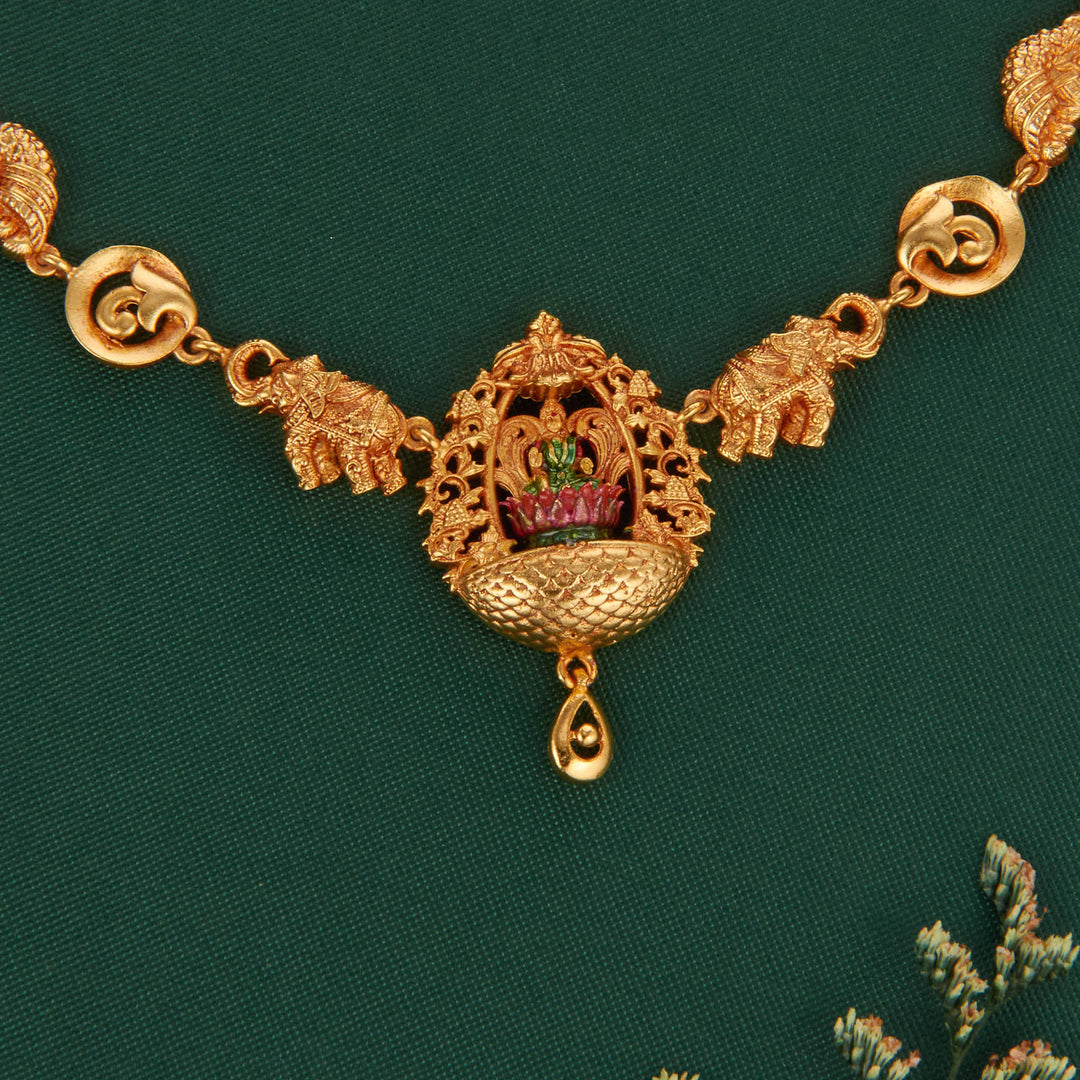 Bindhu Short Necklace
