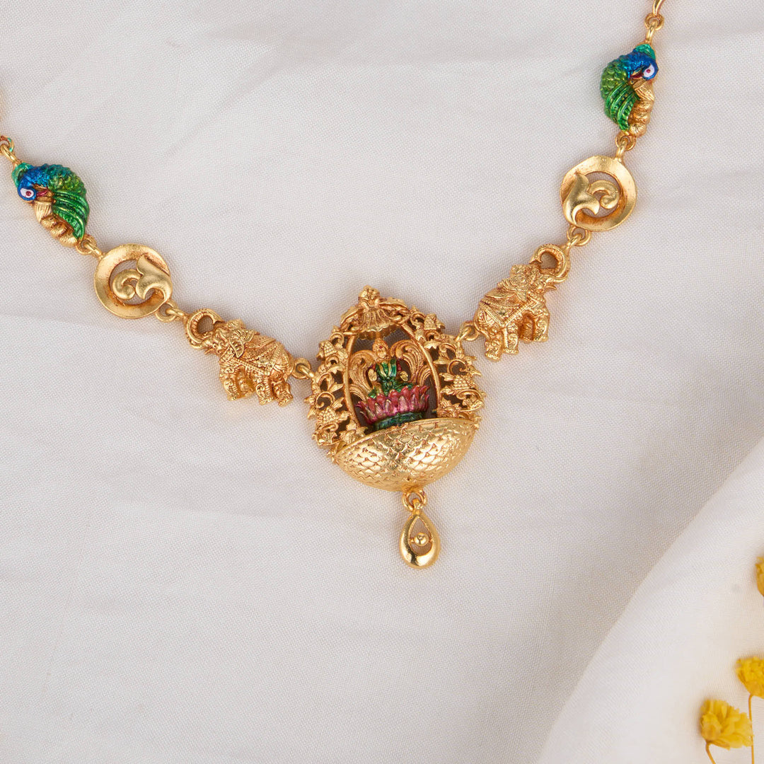 Bindhu Short Necklace