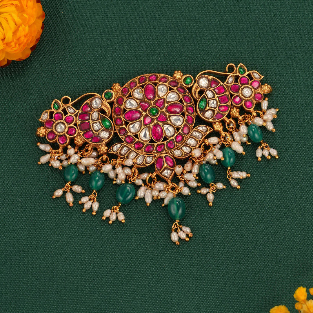 Nitharasha Kundan Choker