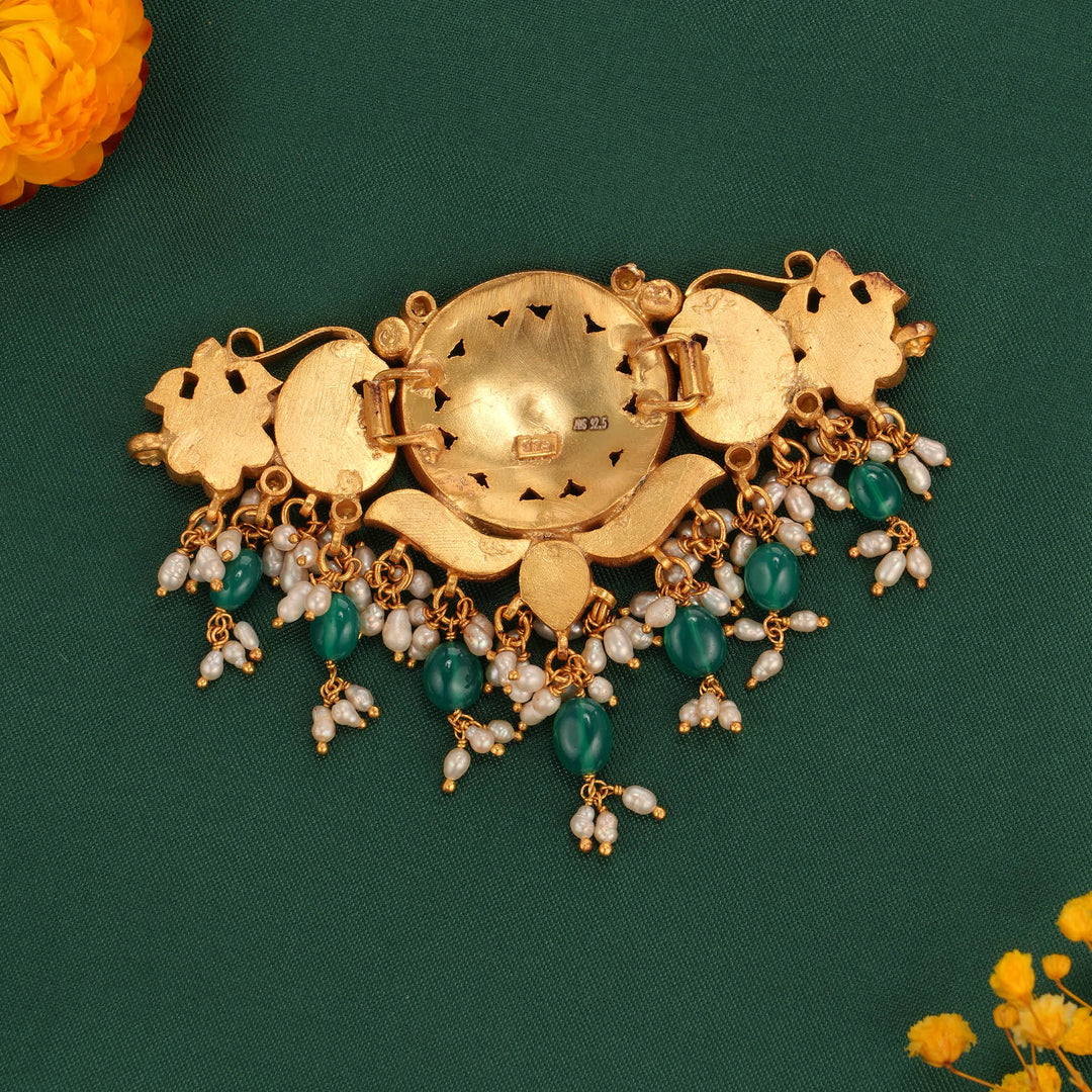 Nitharasha Kundan Choker