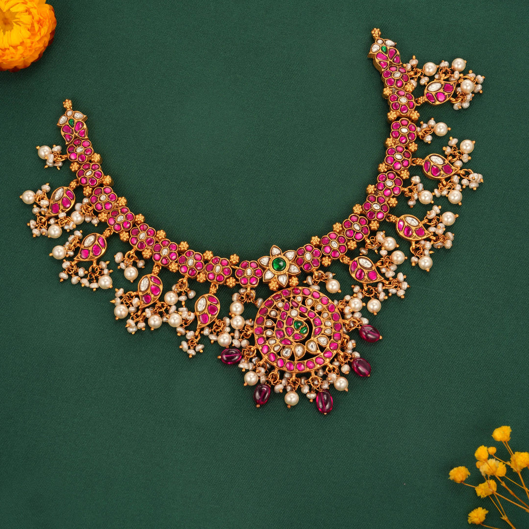 Eshita Kundan Short Necklace