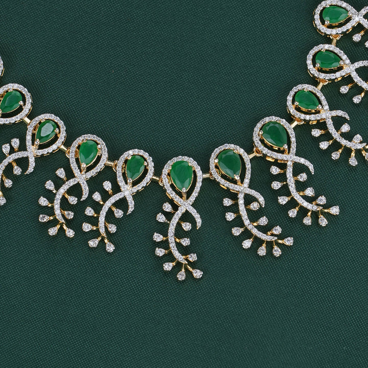 Hestia Short Necklace Set
