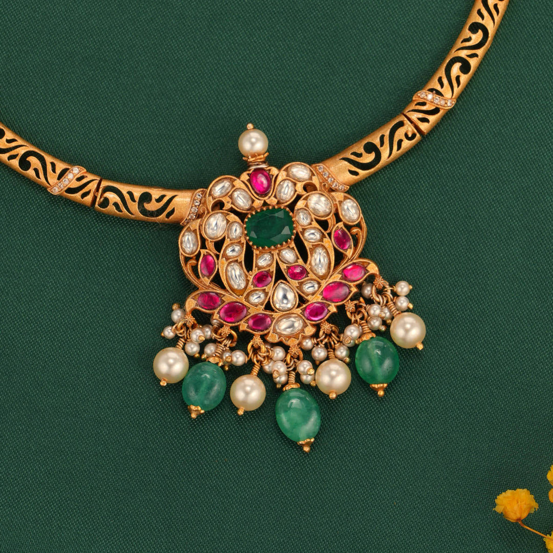 Miraya Kundan Short Necklace