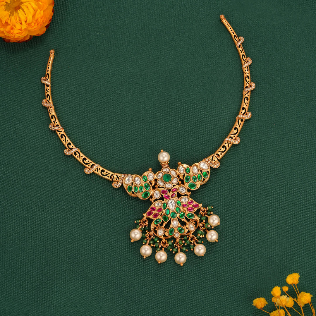 Fantastic Kundan Short Necklace