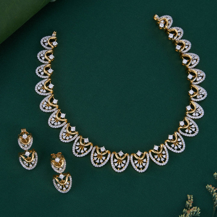 Freyja Short Necklace Set