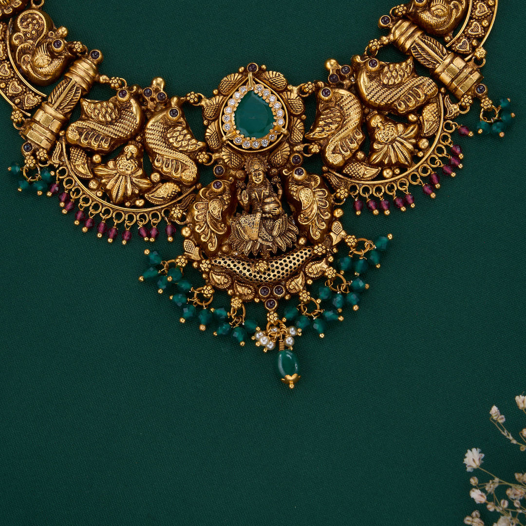 Lavish Nagas Short Necklace
