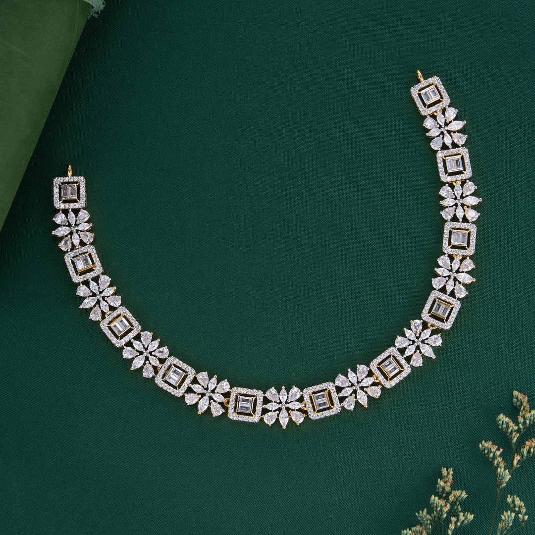 Aria Short Necklace