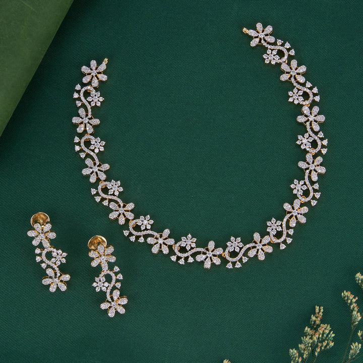 Evelina Short Necklace Set