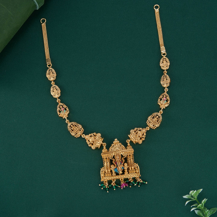 Dharshana 3D Spl Short Necklace