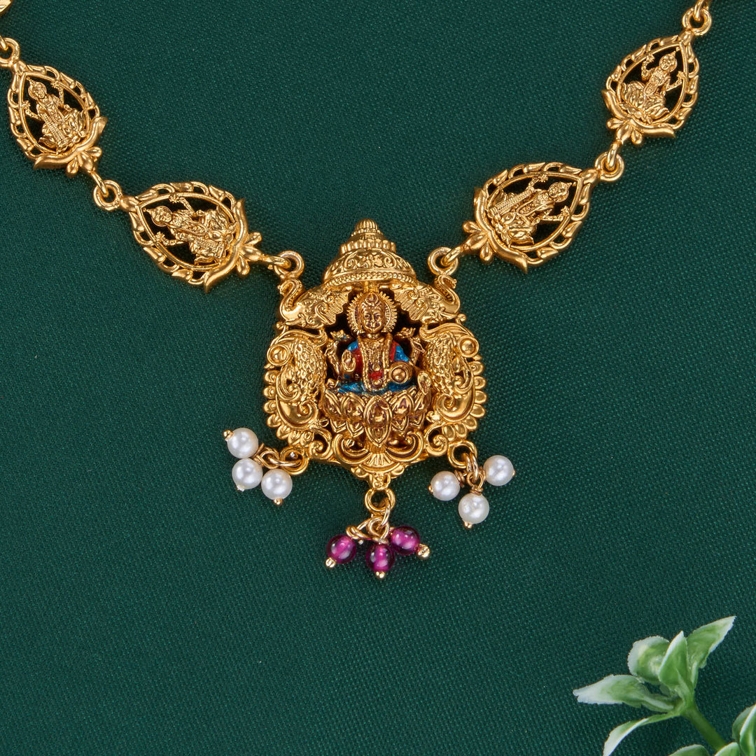 Jahnavi 3D Spl Short Necklace