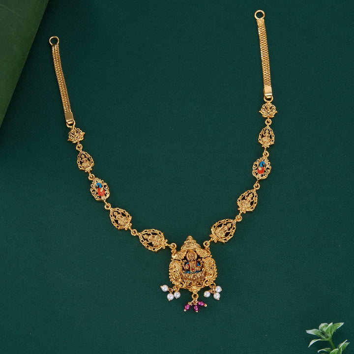 Jahnavi 3D Spl Short Necklace