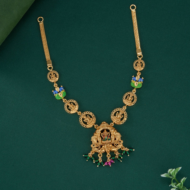 Lavina 3D Spl Short Necklace