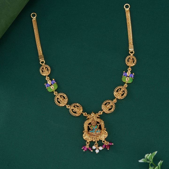 Chaarvikha 3D Spl Short Necklace