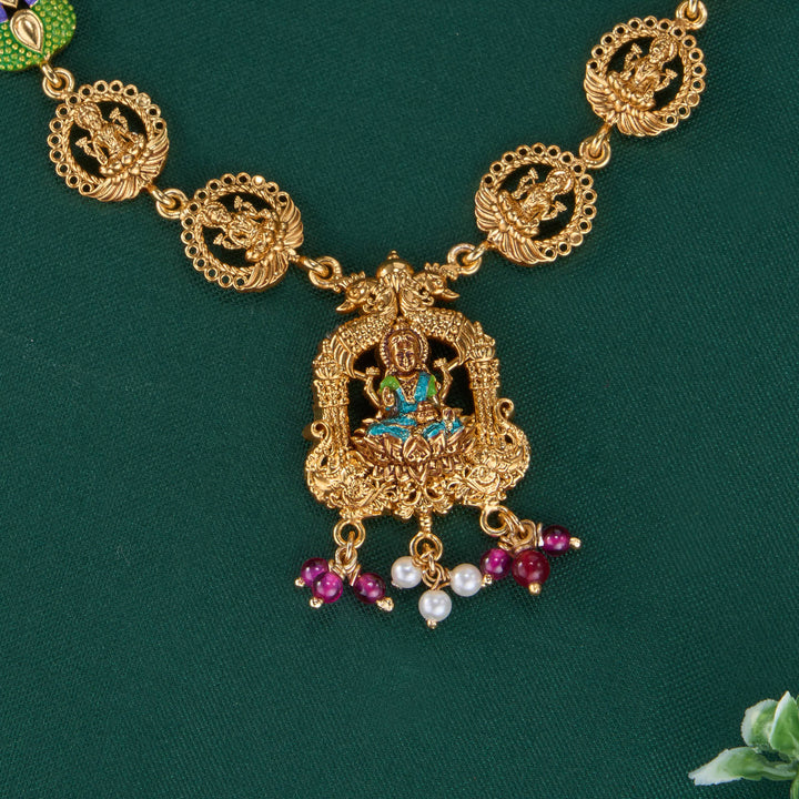 Chaarvikha 3D Spl Short Necklace
