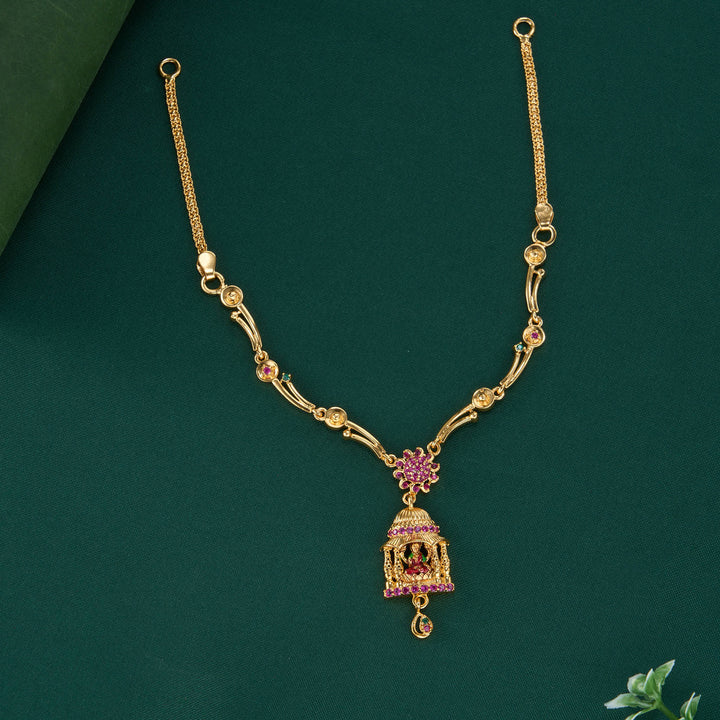 Kanisha 3D Spl Short Necklace