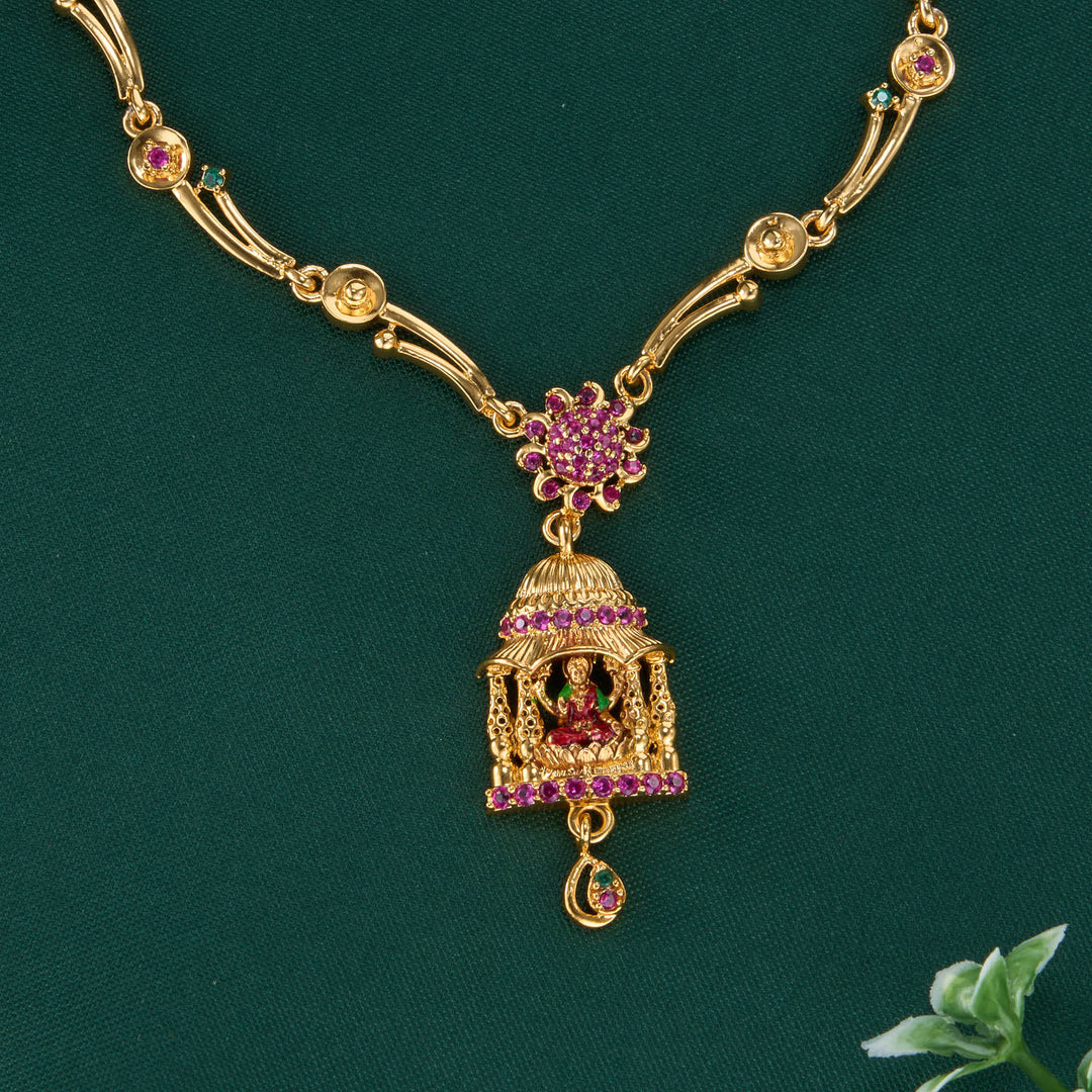 Kanisha 3D Spl Short Necklace