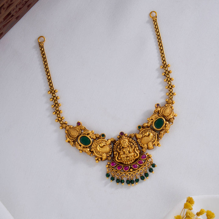 Elegant Nagas Mini Short Necklace