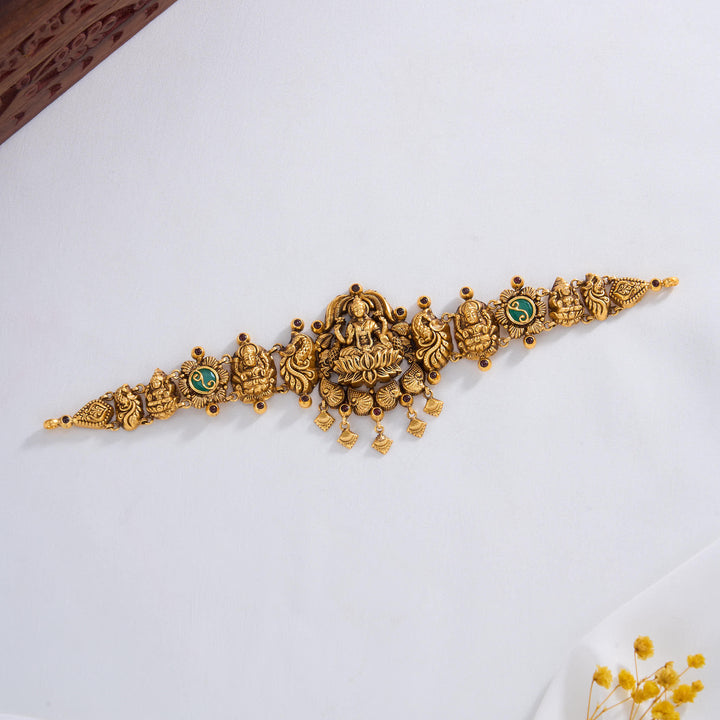 Classy Nagas Choker