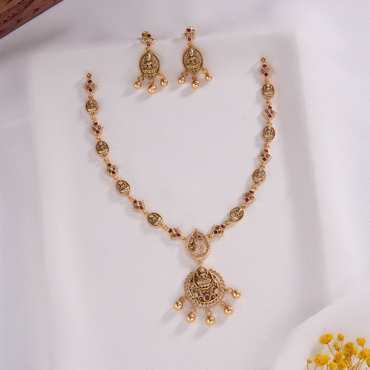 Shanaga Nagas Short Necklace Set