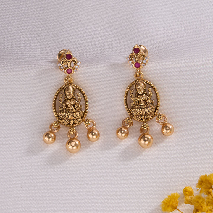 Shanaga Nagas Short Necklace Set