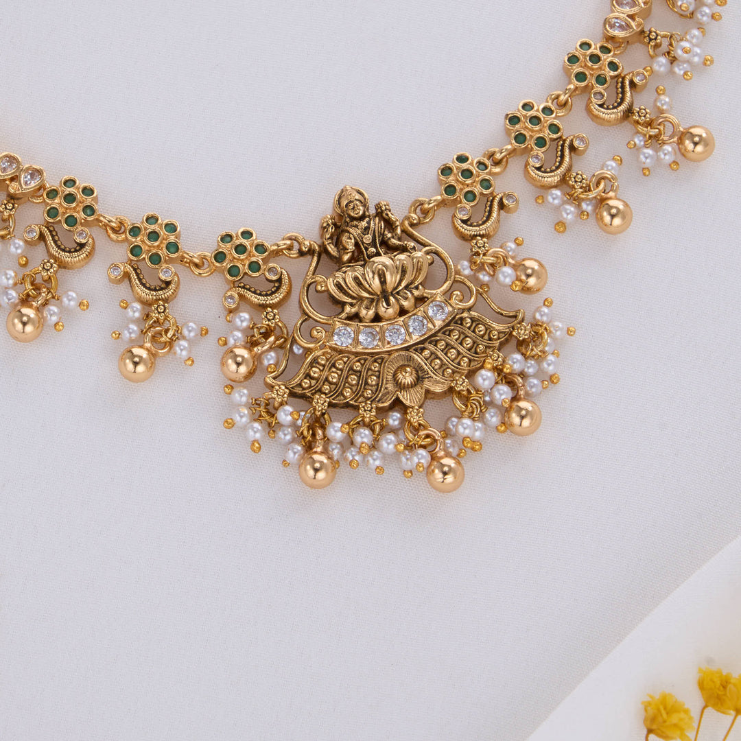Shrisha Nagas Short Necklace Set