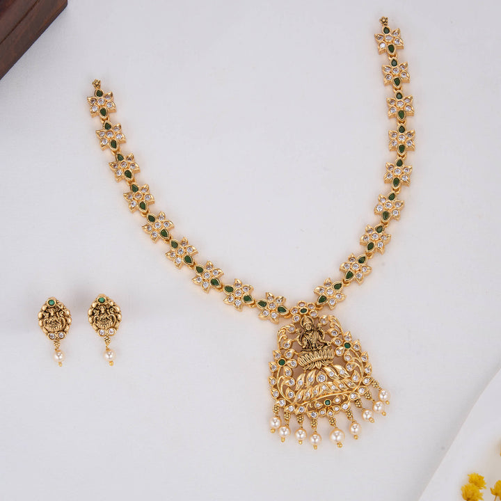 Chandhika Nagas Short Necklace Set